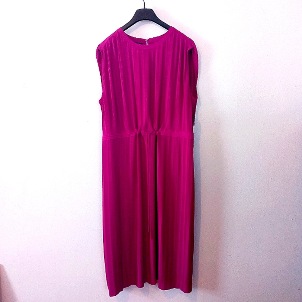 NWT ALFANI Dress